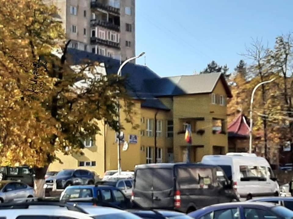 Cazare Apartament Cu 2 Camere Nehoiu Exterior foto